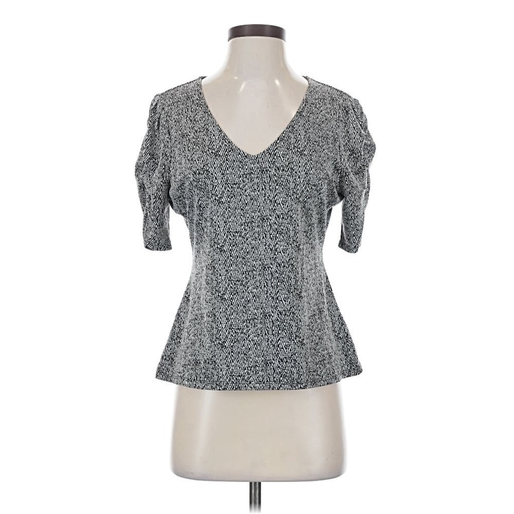 White House Black Market Top Womens XS Black White Chevron Puffed Sleeve Blouse